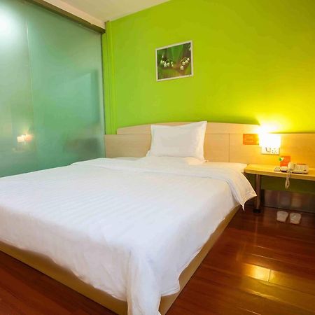 7Days Inn Zixing Dongjianghu 객실 사진
